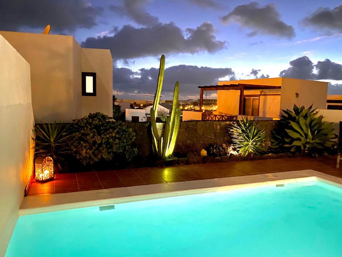Tabaiba Lanzarote * Playa Blanca (Lanzarote)